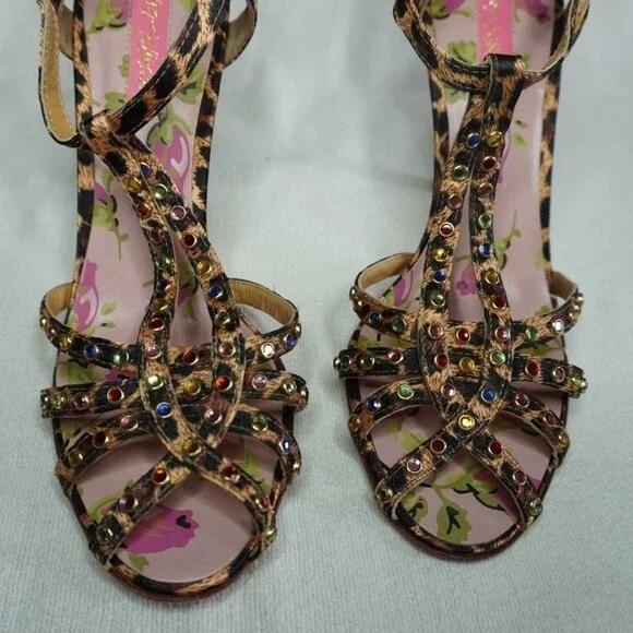 Betsey Johnson sz 8.5M Vero Cuoio Strappy Sandal Leopard Print Rhinestone Heels - Picture 4 of 9